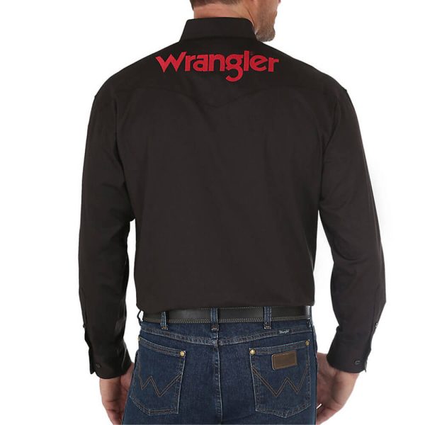 Men's Wrangler® Logo Long Sleeve Button Down Solid Shirt - Black